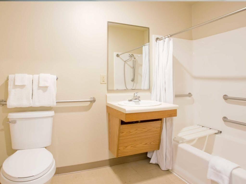 Woodspring Suites Midland Zewnętrze zdjęcie