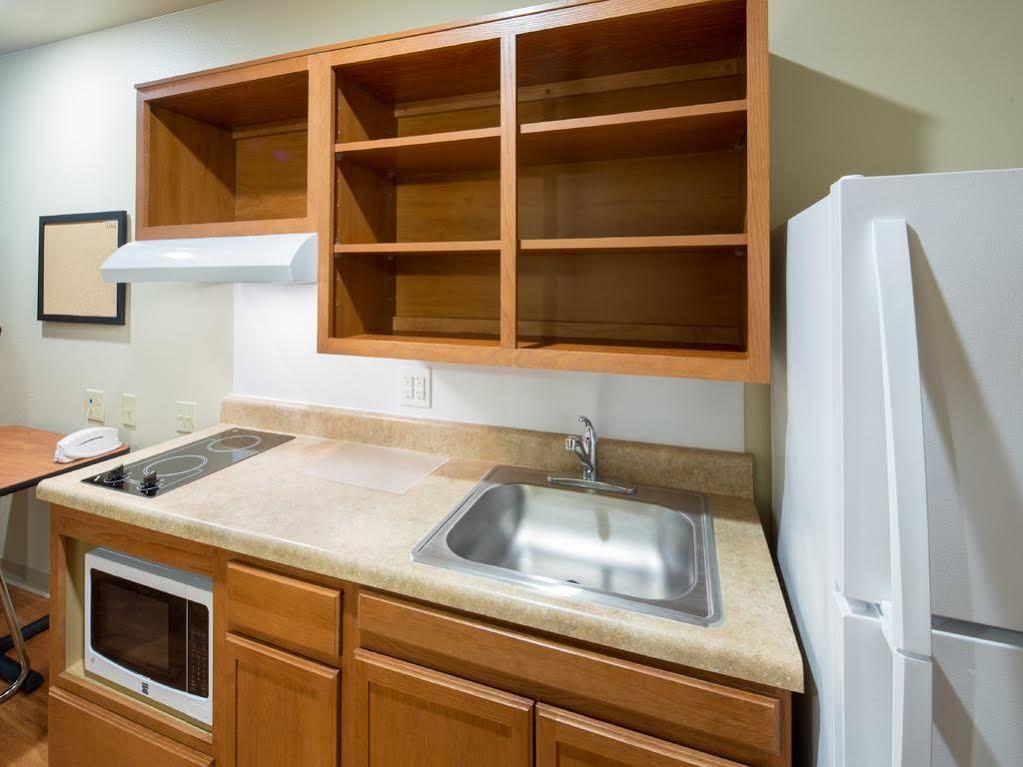 Woodspring Suites Midland Zewnętrze zdjęcie